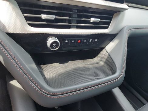 Used 2026 Ford Explorer Active RWD image 22