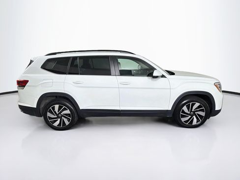 Used 2024 Volkswagen Atlas SE AWD/4WD image 10