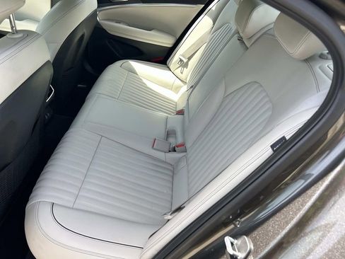 Used 2025 Genesis G70 2.5T w/ Sport Prestige Package RWD image 21