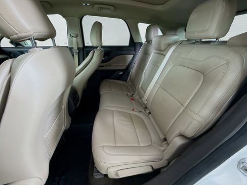 Used 2021 Lincoln Corsair Reserve image 27