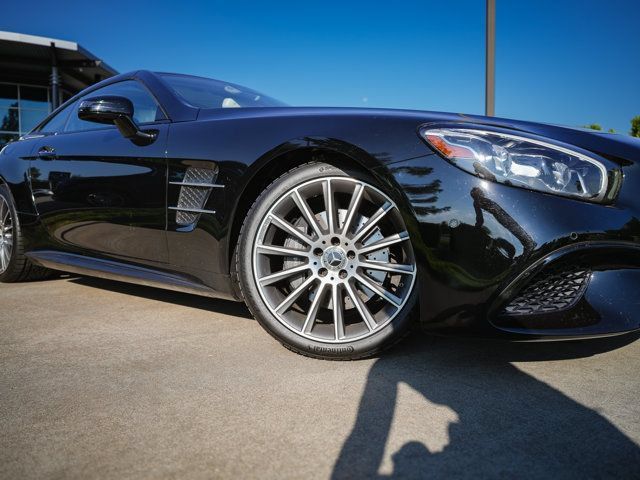 Used 2017 Mercedes-Benz SL 550 image 3