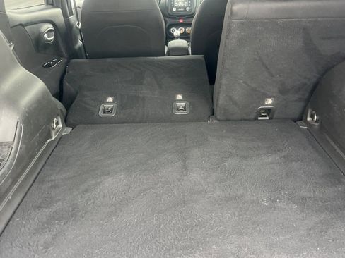 Used 2017 Jeep Renegade Sport w/ Power & Air Group image 12