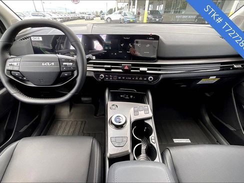 New 2026 Kia Sportage EX w/ EX Panoramic Sunroof Package image 6