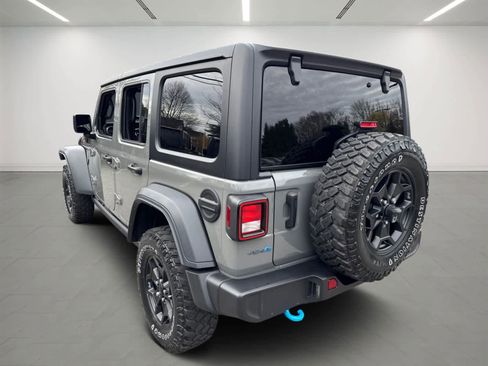 Used 2023 Jeep Wrangler Unlimited w/ Cold Weather Group image 4