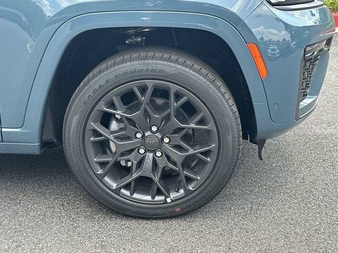 New 2026 Jeep Grand Cherokee L Summit w/ Obsidian Package AWD/4WD image 12