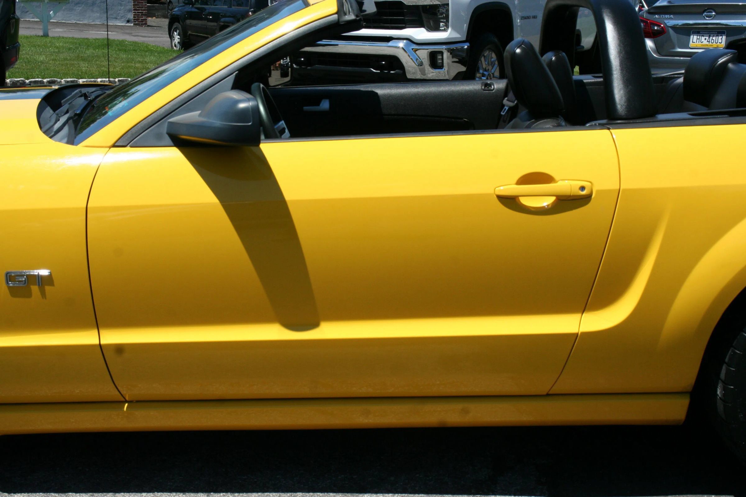 Used 2006 Ford Mustang GT Premium RWD image 16