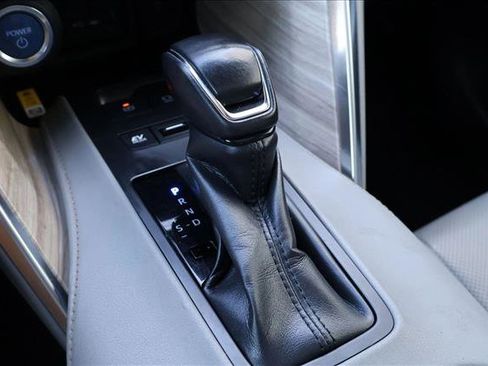 Used 2021 Toyota Venza Limited w/ Advanced Technology Package AWD/4WD image 18