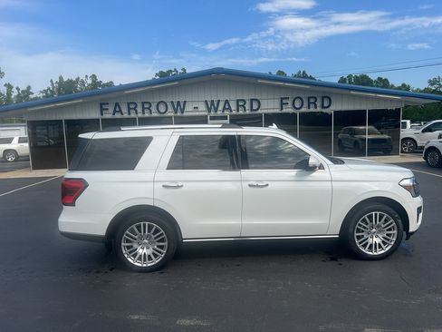 Used 2024 Ford Expedition Limited RWD image 1