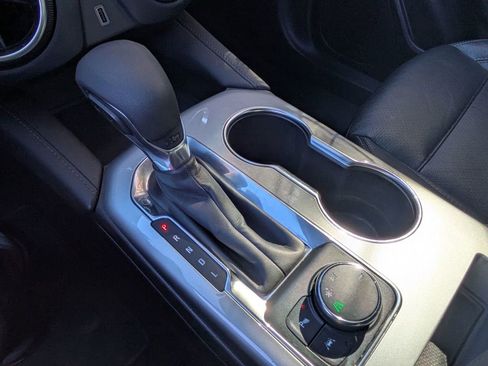 Used 2021 Chevrolet Blazer LT image 23