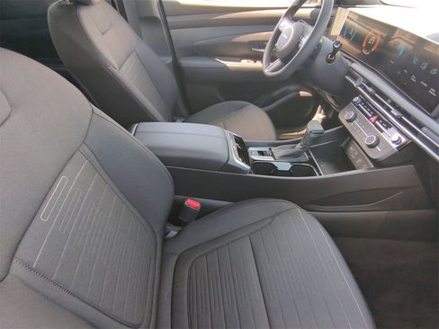 New 2026 Hyundai Santa Cruz SE image 11