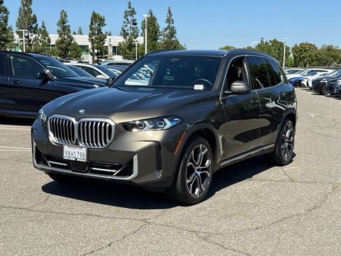 Used 2026 BMW X5 sDrive40i w/ Parking Assistance Package RWD image 2