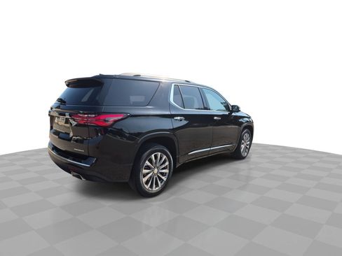 Certified 2023 Chevrolet Traverse Premier FWD image 8