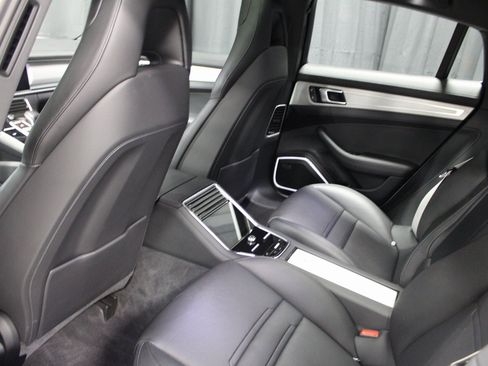Used 2023 Porsche Panamera 4S image 27