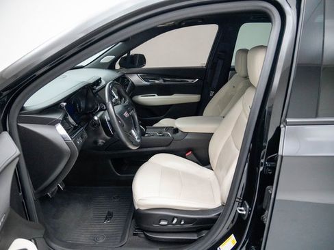 Used 2021 Cadillac XT6 Sport image 23