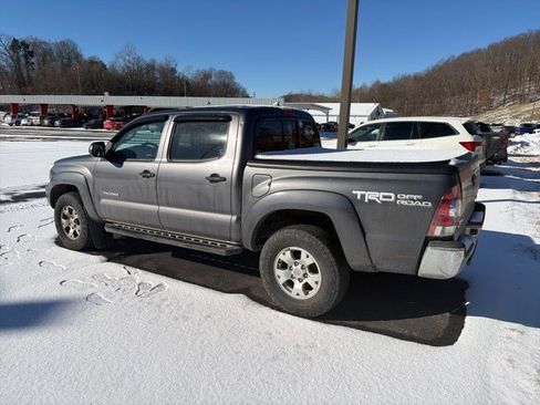 Used 2015 Toyota Tacoma 4x4 Double Cab image 8