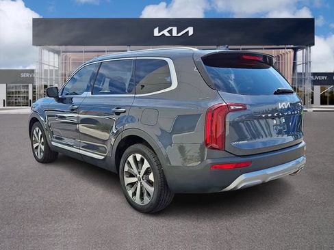 Used 2022 Kia Telluride S FWD image 4