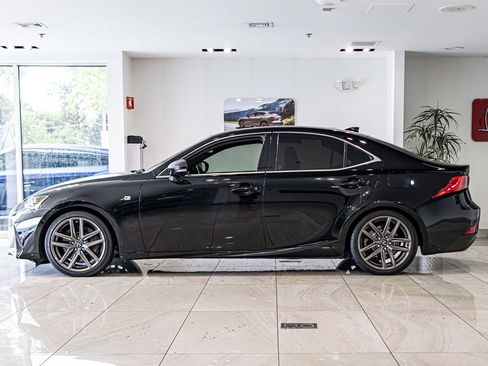 Used 2018 Lexus IS 350 AWD image 6