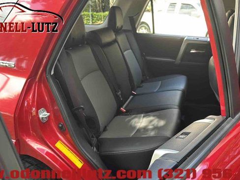 Used 2021 Toyota 4Runner SR5 Premium w/ Moonroof Package RWD image 16