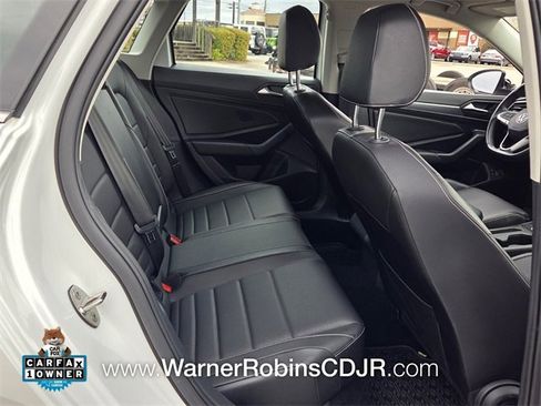 Used 2022 Volkswagen Jetta SE image 13