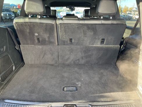 Used 2023 Jeep Wagoneer Series III w/ Preferred Equipment Group image 24