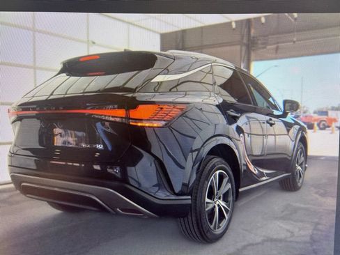 Used 2024 Lexus RX 350 Premium w/ Accessory Package (Z1) FWD image 2