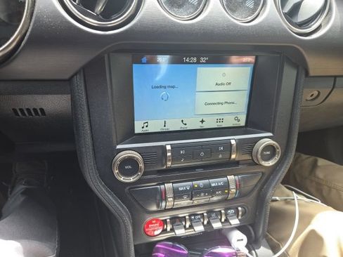 Used 2017 Ford Mustang Shelby GT350 w/ Electronics Package RWD image 5