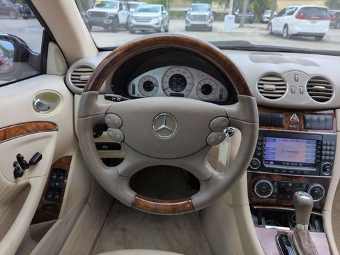 Used 2006 Mercedes-Benz CLK 500 Cabriolet image 10