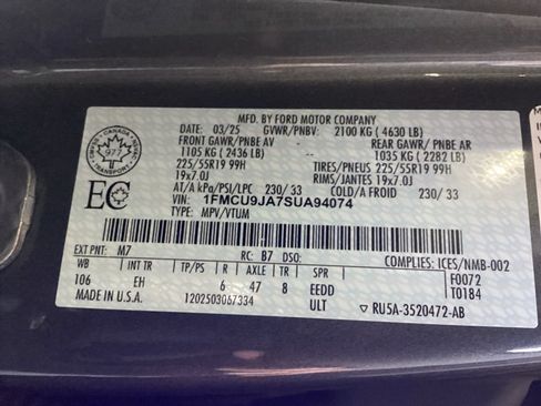 Certified 2025 Ford Escape Platinum AWD/4WD image 16