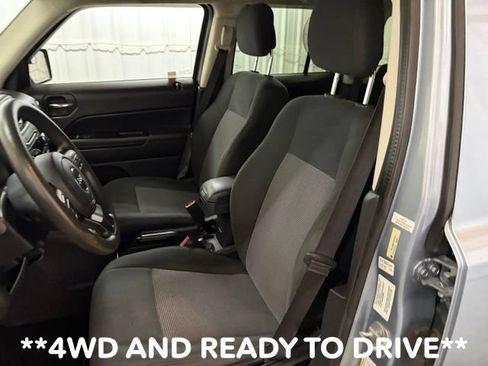 Used 2014 Jeep Patriot Sport w/ Power Value Group AWD/4WD image 27