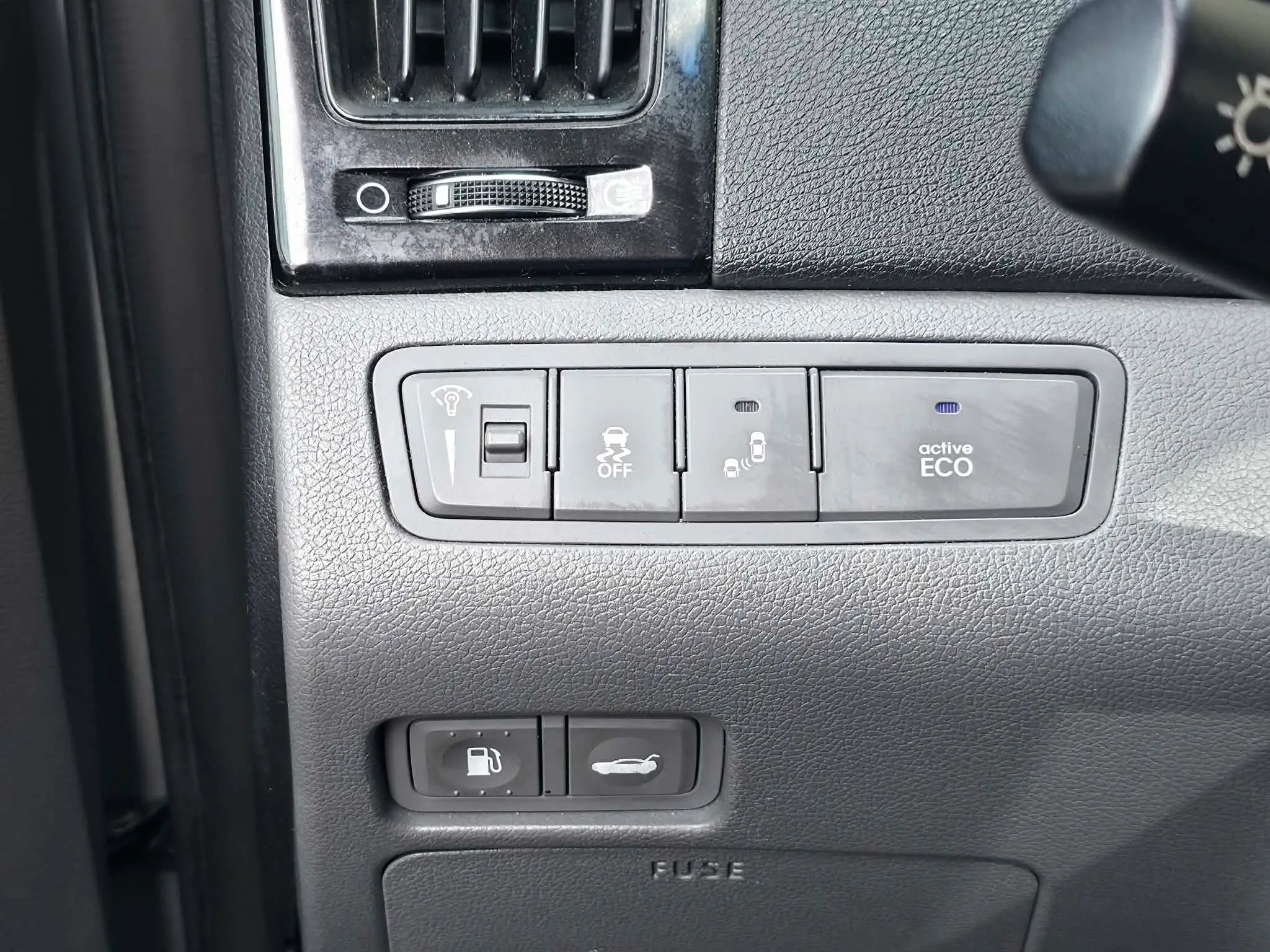 Used 2014 Hyundai Sonata Limited FWD image 27