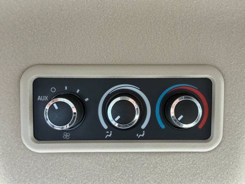 Used 2016 Chevrolet Express 2500 LS RWD image 15