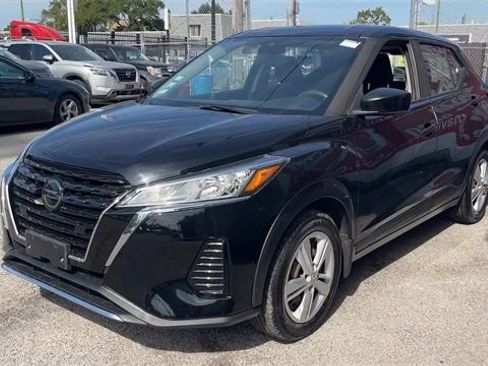 Used 2021 Nissan Kicks S image 22