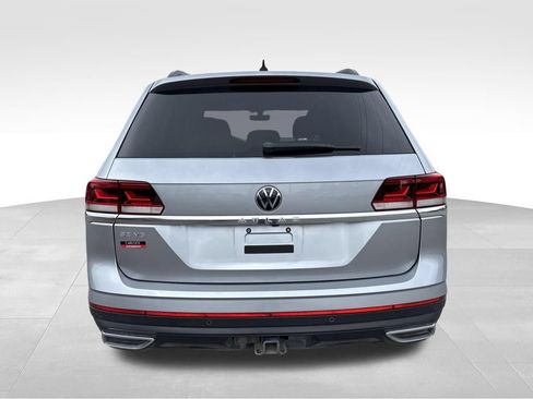 Certified 2023 Volkswagen Atlas SE w/ Panoramic Sunroof Package FWD image 7