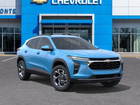 New 2025 Chevrolet Trax LT w/ Driver Confidence Package image 7