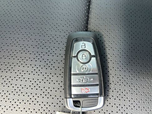 Used 2026 Ford F150 Lariat AWD/4WD image 32