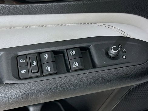 Certified 2024 Jeep Compass Limited AWD/4WD image 26