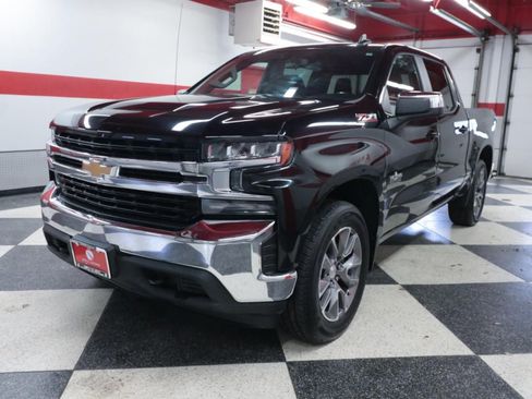 Used 2022 Chevrolet Silverado 1500 LT AWD/4WD image 5