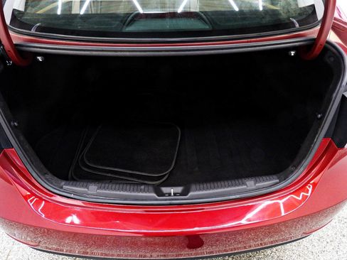 Used 2015 Hyundai Elantra SE w/ Option Group 02 image 13