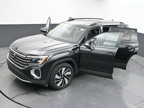 Used 2024 Volkswagen Atlas SE AWD/4WD image 65