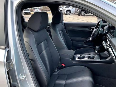 Used 2025 Honda Civic Sport image 29