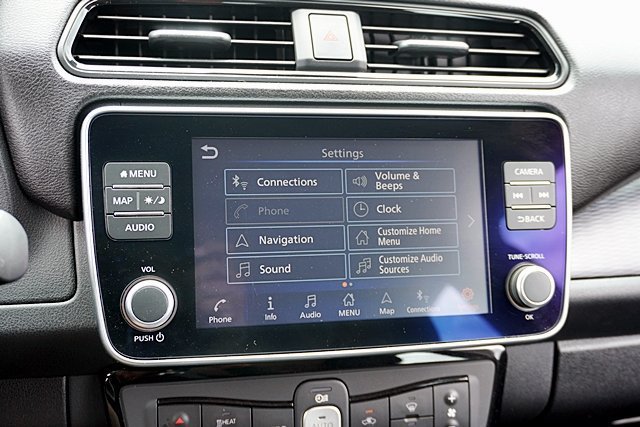 Certified 2025 Nissan Leaf SV Plus FWD image 36