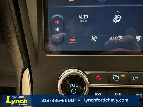 Used 2024 Ford Edge SEL image 13