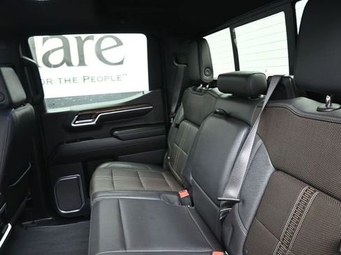 Used 2024 Chevrolet Silverado 1500 High Country w/ Midnight Edition image 20