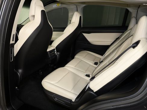 Used 2017 Tesla Model X 75D AWD/4WD image 24