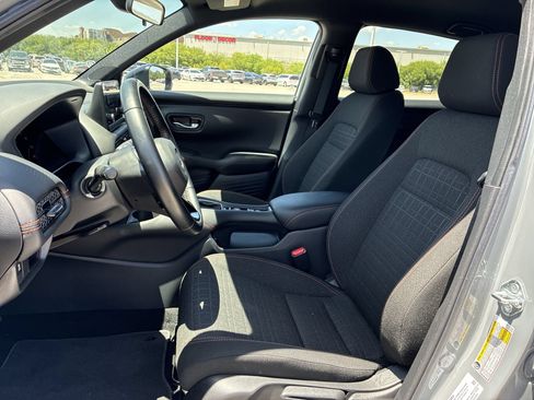 Certified 2025 Honda HR-V Sport image 17