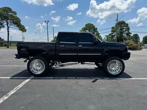 Used 2004 Chevrolet Silverado 1500 4x4 Crew Cab w/ Z71 Convenience Package 2 image 4