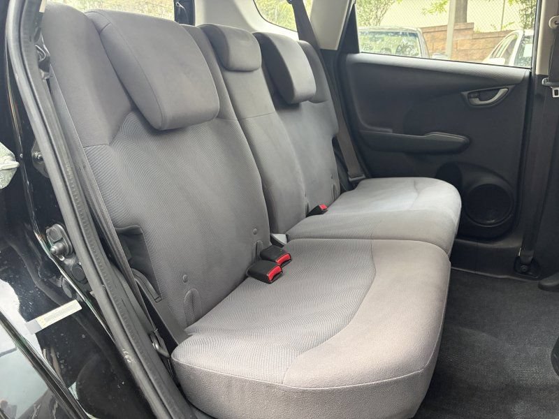 Used 2013 Honda Fit image 17