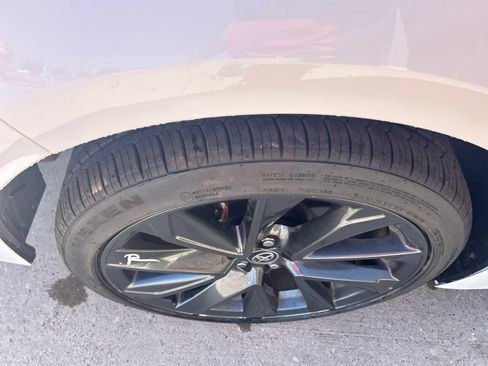 Used 2026 Toyota Corolla SE FWD image 9