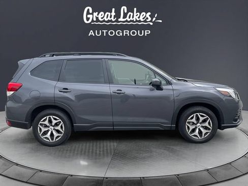 Used 2023 Subaru Forester Premium AWD/4WD image 6