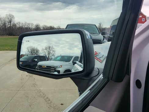 Used 2025 Chevrolet Silverado 1500 LTZ w/ Z71 Off-Road Package image 11